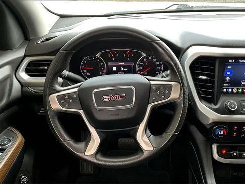 Used 2021 GMC Acadia SLE w/ Driver Convenience Package image 5
