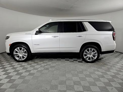 Used 2021 Chevrolet Tahoe High Country w/ Premium Package AWD/4WD image 7