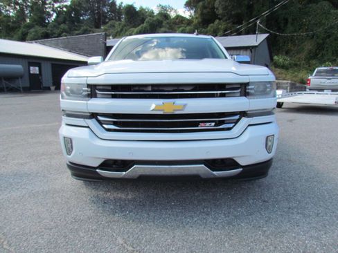 Used 2016 Chevrolet Silverado 1500 LTZ Z71 w/ LTZ Plus Package image 2