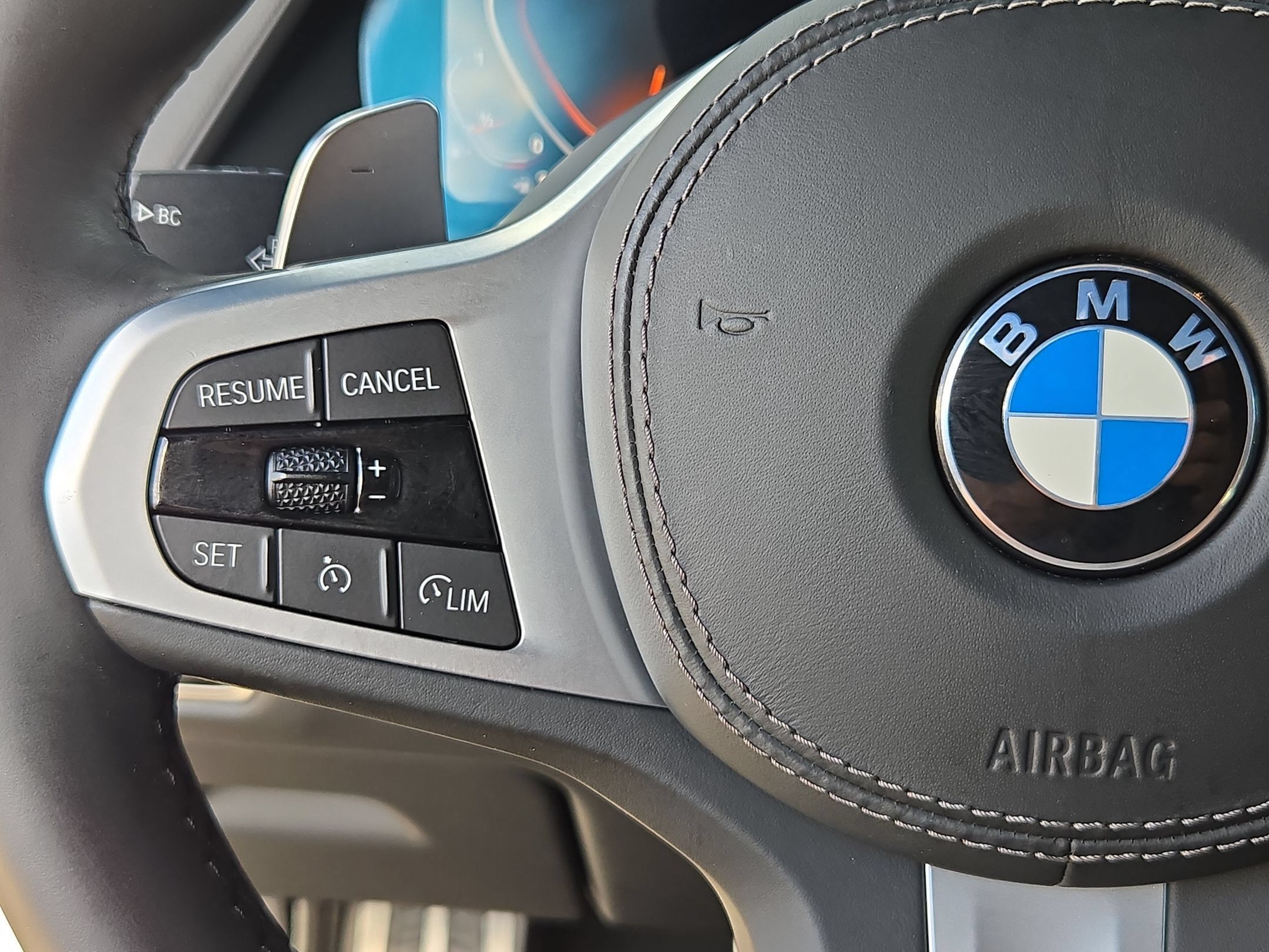 Used 2021 BMW X6 xDrive40i AWD/4WD image 21