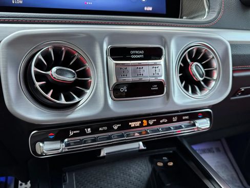 Used 2025 Mercedes-Benz G 550 image 27