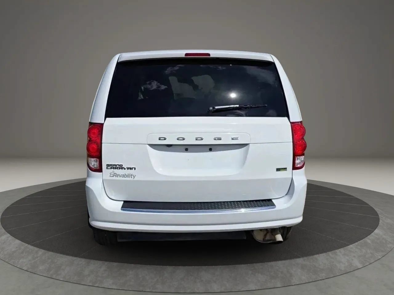 Used 2019 Dodge Grand Caravan SE FWD image 5