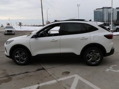 New 2026 Ford Escape ST-Line w/ Tech Pack #1 AWD/4WD image 3