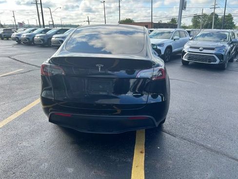 Used 2021 Tesla Model Y Long Range AWD/4WD image 4