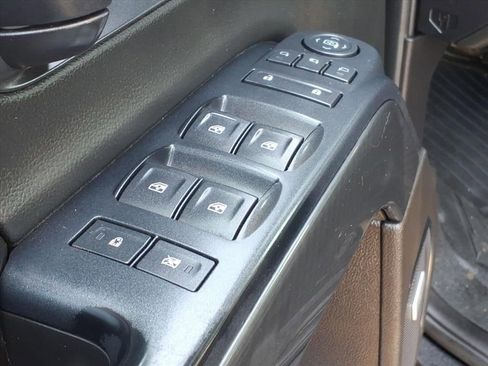 Used 2017 GMC Sierra 2500 SLT w/ All Terrain HD Package image 13