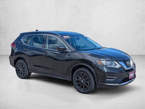 Used 2018 Nissan Rogue S AWD/4WD image 3