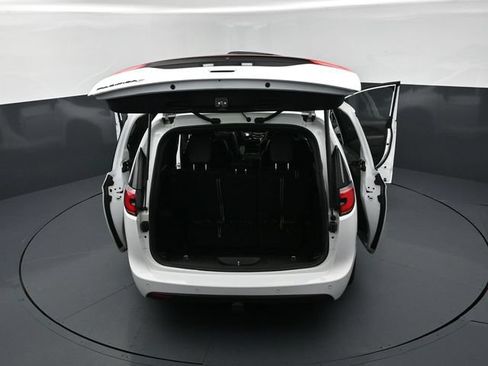 Used 2024 Chrysler Pacifica Touring-L w/ S Appearance Package FWD image 29