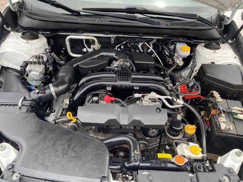 Used 2017 Subaru Outback 2.5i Limited AWD/4WD image 27