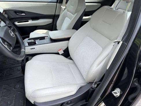 Certified 2023 Nissan Ariya FWD image 18