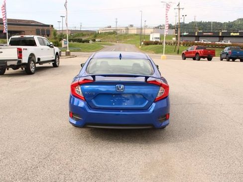 Used 2018 Honda Civic EX image 5