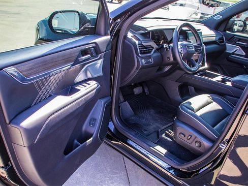 Used 2024 GMC Acadia Denali w/ Super Cruise Package image 26