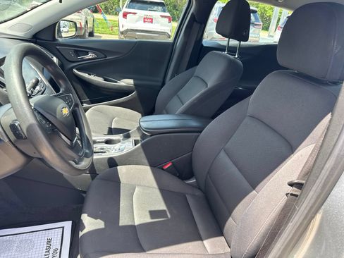 Used 2024 Chevrolet Malibu LT FWD image 10