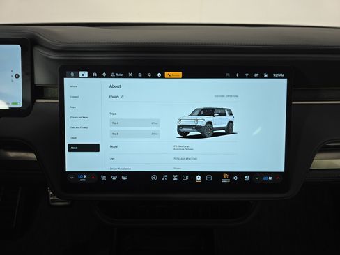 Used 2024 Rivian R1S Adventure AWD/4WD image 27