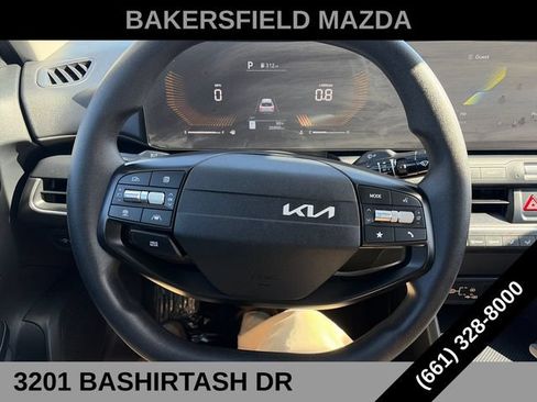 Used 2025 Kia K4 FWD image 17