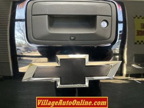 Used 2018 Chevrolet Silverado 1500 LT w/ All Star Edition image 28