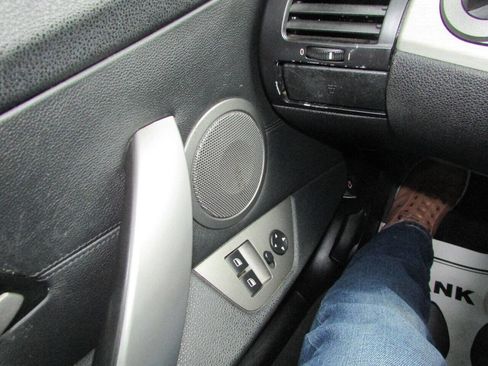 Used 2003 BMW Z4 2.5i image 57