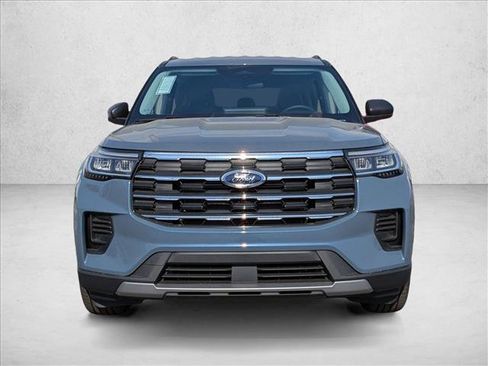New 2026 Ford Explorer Active RWD image 6