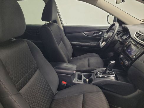 Used 2019 Nissan Rogue SV FWD image 21