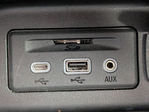 Used 2024 Chevrolet Equinox RS FWD image 18