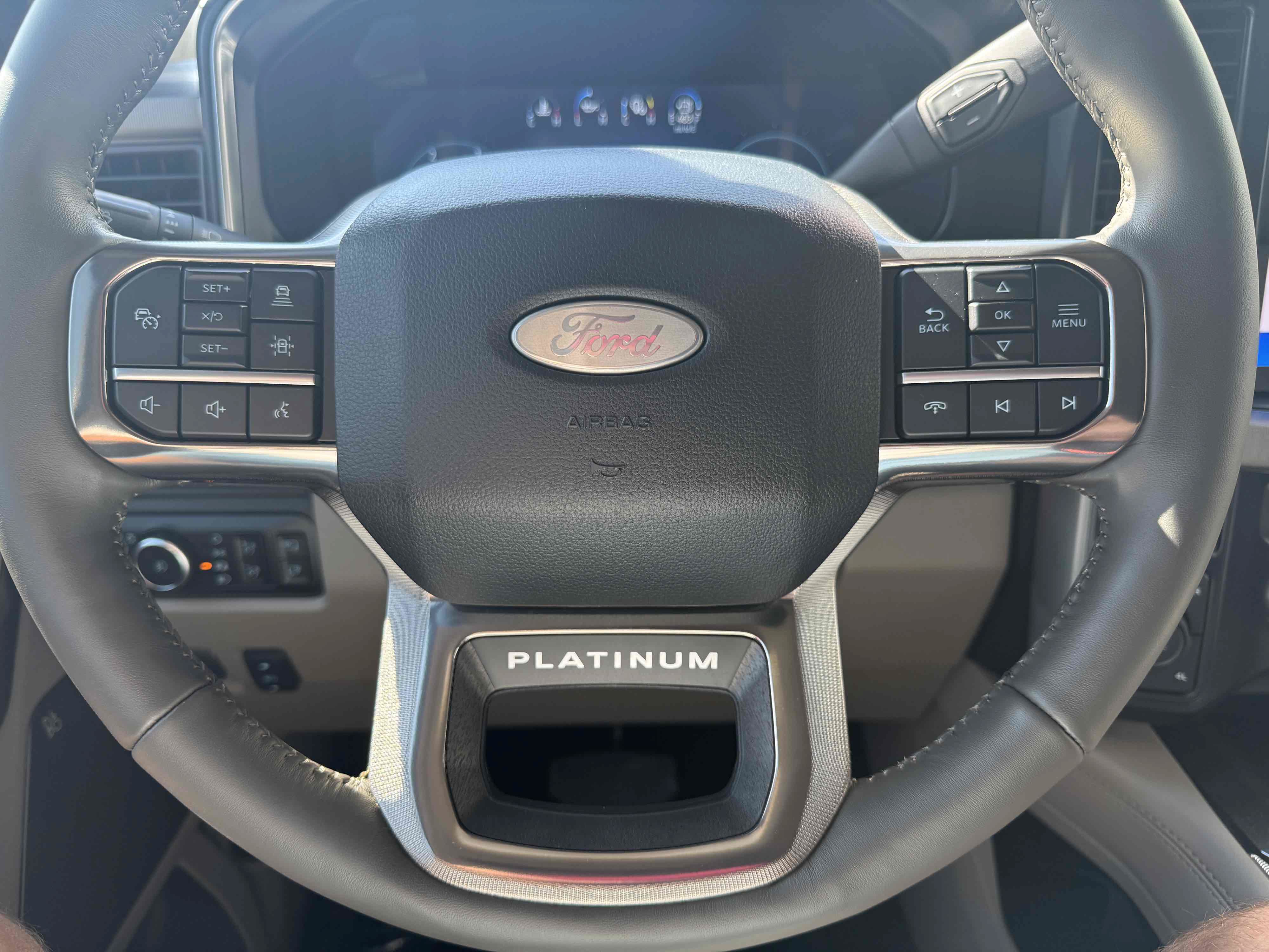 Used 2027 Ford F450 Platinum w/ Platinum Plus Package AWD/4WD image 41