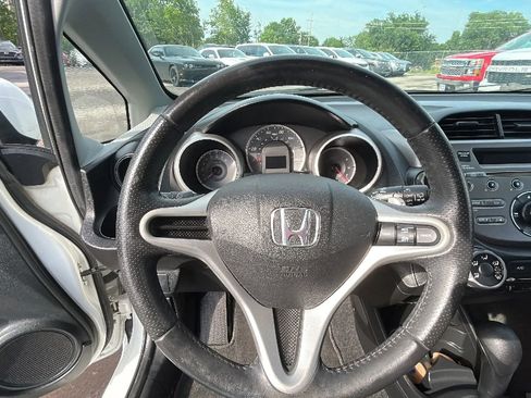 Used 2010 Honda Fit Sport image 30