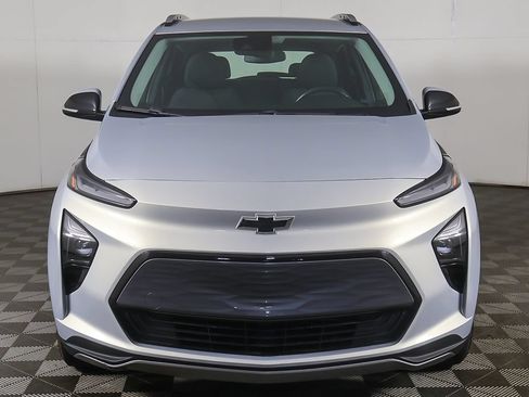 Used 2023 Chevrolet Bolt EUV LT FWD image 8