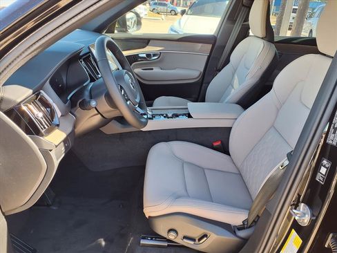 New 2026 Volvo XC90 T8 Plus image 15