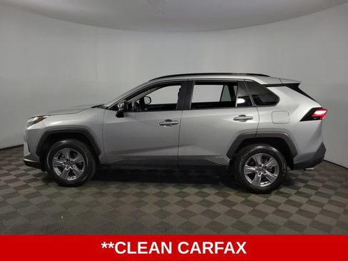 Used 2025 Toyota RAV4 LE AWD/4WD image 5