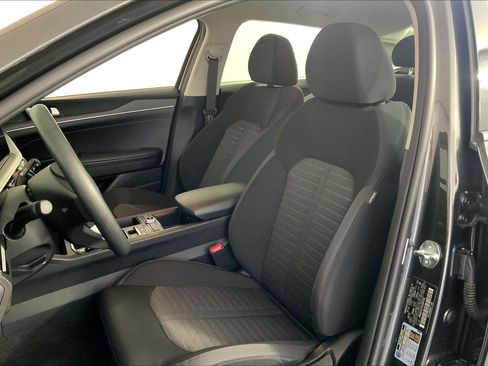 Used 2025 Kia K5 LXS FWD image 24