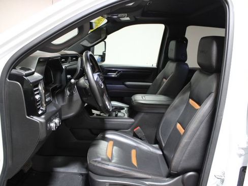 Used 2024 GMC Sierra 2500 AT4 w/ AT4 Premium Plus Package image 19
