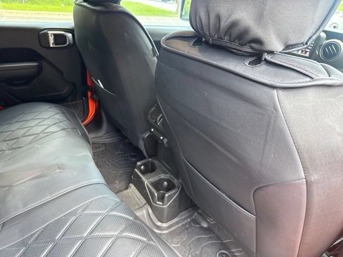 Used 2023 Jeep Wrangler Unlimited Sport AWD/4WD image 14