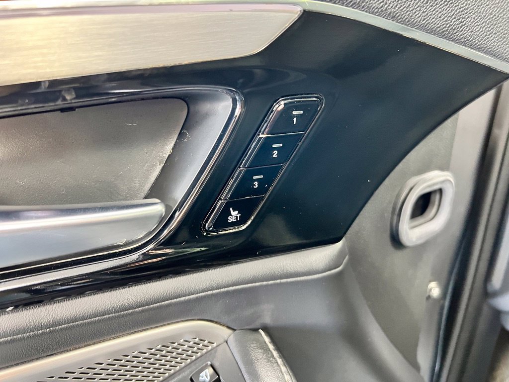 Used 2024 Acura MDX w/ Technology Package AWD/4WD image 24