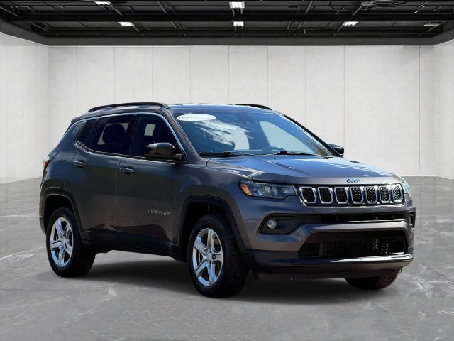 Certified 2023 Jeep Compass Latitude w/ Convenience Group AWD/4WD image 7