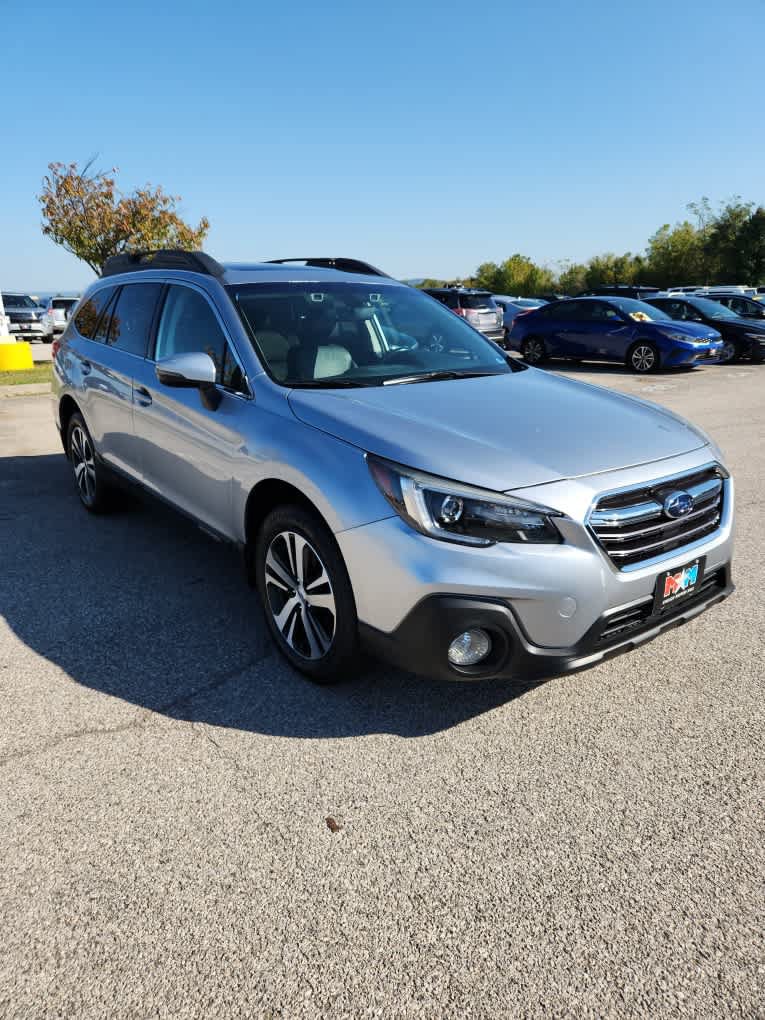 Used 2019 Subaru Outback 3.6R Limited w/ Popular Package #2 AWD/4WD image 17