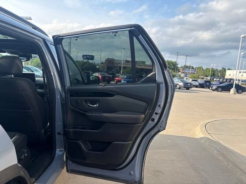 Certified 2026 Honda Pilot TrailSport image 32