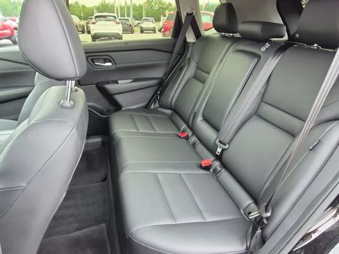 Used 2024 Nissan Rogue SV w/ SV Premium Package AWD/4WD image 7