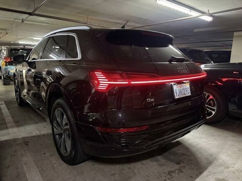 Used 2024 Audi Q8 e-tron Premium Plus w/ Premium Plus Package AWD/4WD image 2