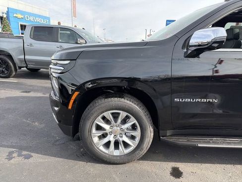 New 2026 Chevrolet Suburban Premier w/ Sun And Tow Package AWD/4WD image 9