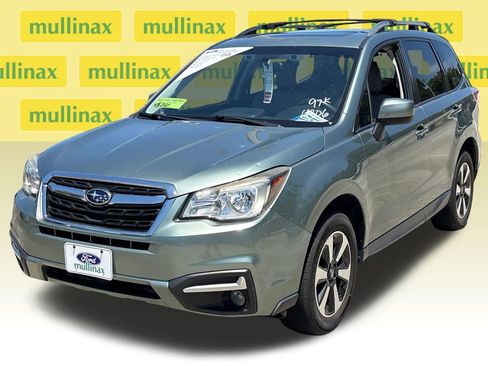 Used 2018 Subaru Forester 2.5i Premium AWD/4WD image 12