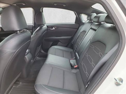 Used 2021 Kia Forte GT-Line FWD image 11