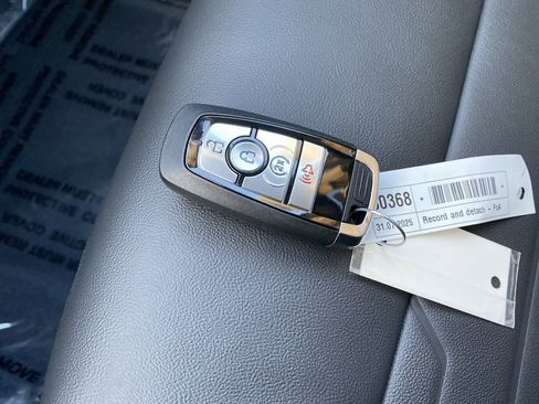 New 2025 Ford Ranger Lariat w/ FX4 Off-Road Package image 37