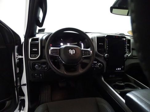 Certified 2025 RAM 1500 Big Horn AWD/4WD image 5