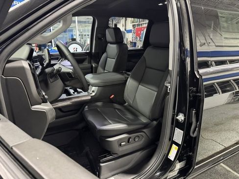 Used 2025 Chevrolet Silverado 2500 LTZ w/ LTZ Premium Package image 24