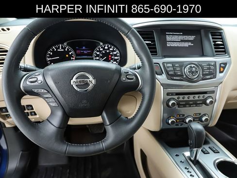 Used 2017 Nissan Pathfinder SL w/ SL Premium Package FWD image 21