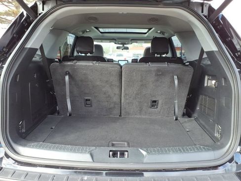 Certified 2023 Ford Explorer XLT w/ Equipment Group 202A AWD/4WD image 10