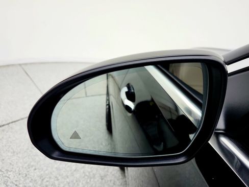 Used 2025 Mercedes-Benz C 300 Sedan image 15