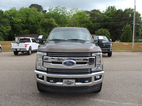 Used 2017 Ford F250 Lariat w/ Chrome Package AWD/4WD image 8