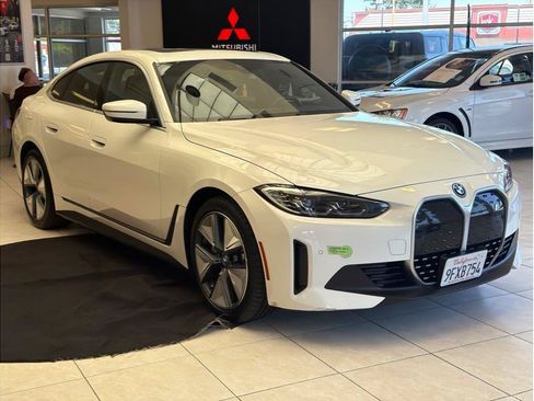 Used 2023 BMW i4 eDrive35 w/ Premium Package RWD image 3
