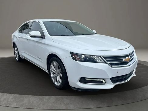 Used 2019 Chevrolet Impala LT image 3