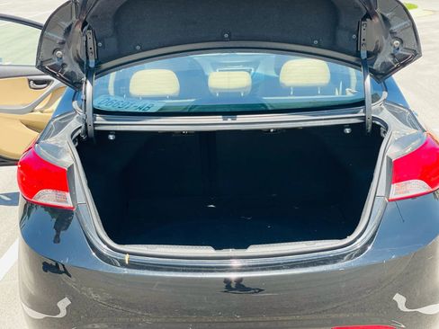 Used 2011 Hyundai Elantra Limited image 15